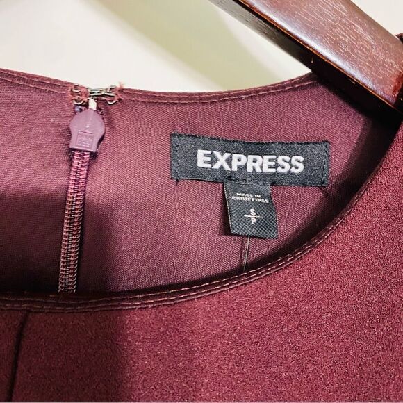 Express Womens Purple Knee Length Puff Sleeve‎ Dress Size Small - Picture 2 of 7